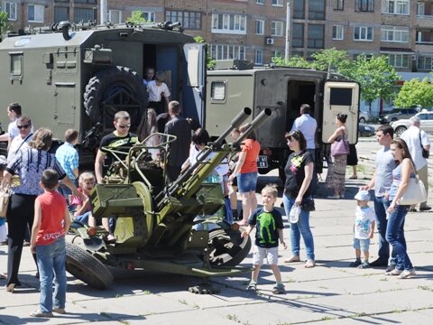 Военный парад Горловка